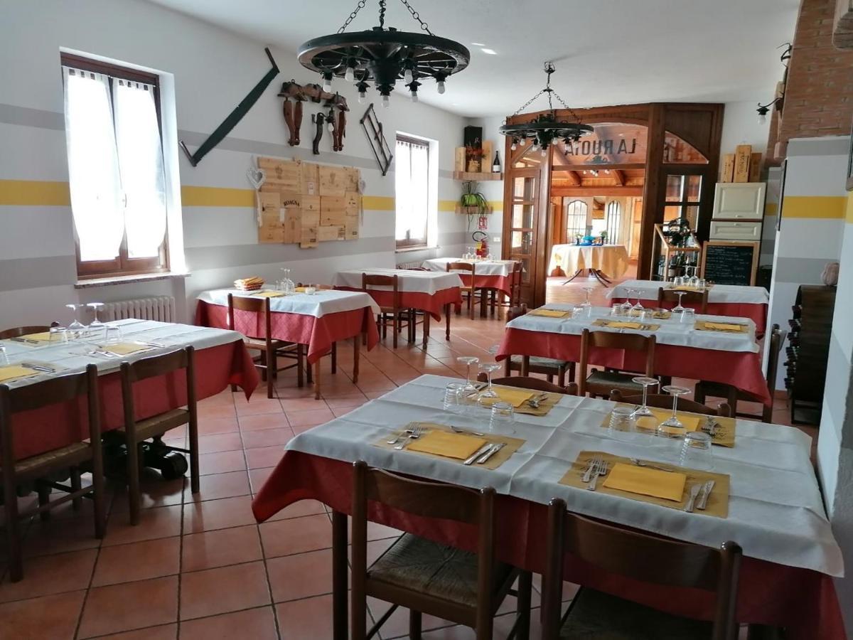 Agriturismo La Ruota Montelupo Albese Exterior photo