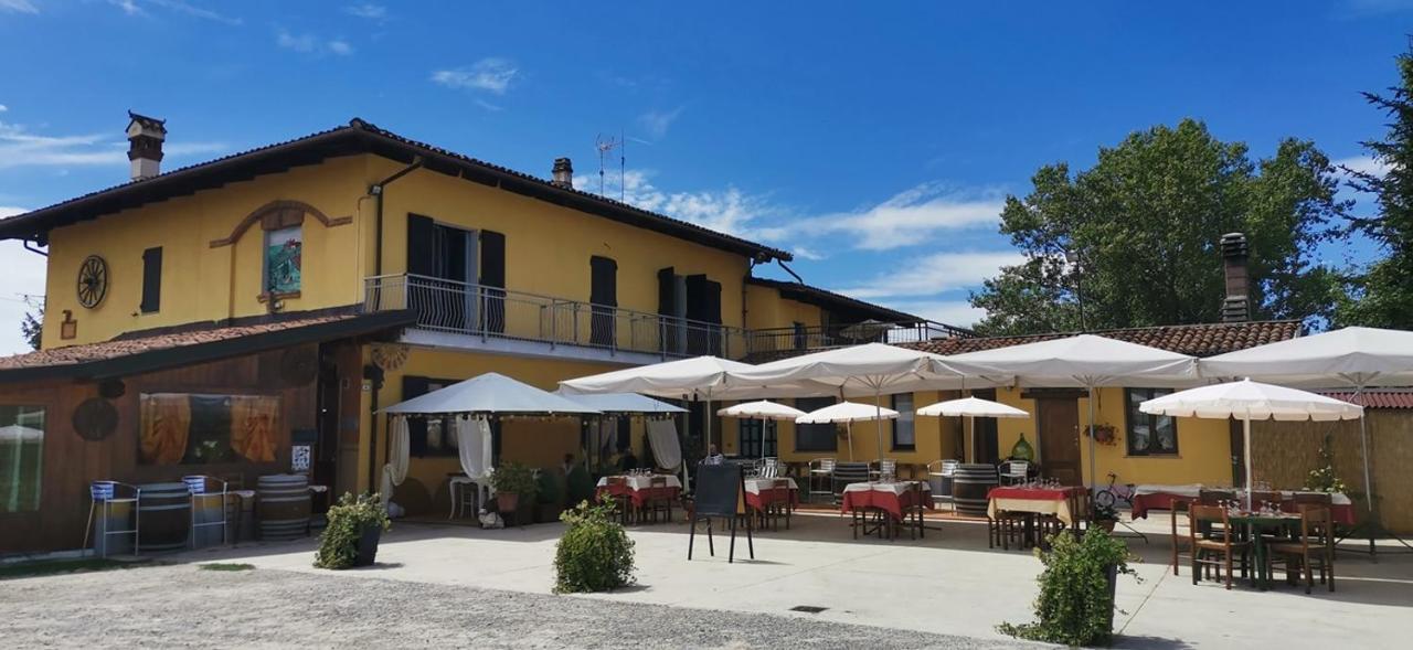 Agriturismo La Ruota Montelupo Albese Exterior photo