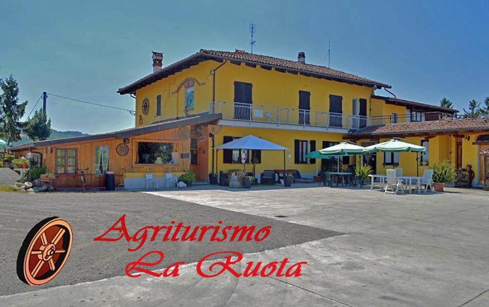 Agriturismo La Ruota Montelupo Albese Exterior photo